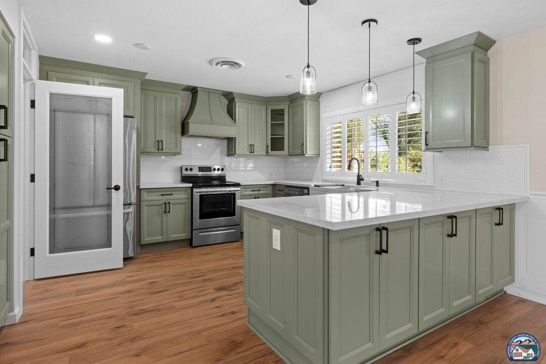 379 Terrace Cir - Photo 1