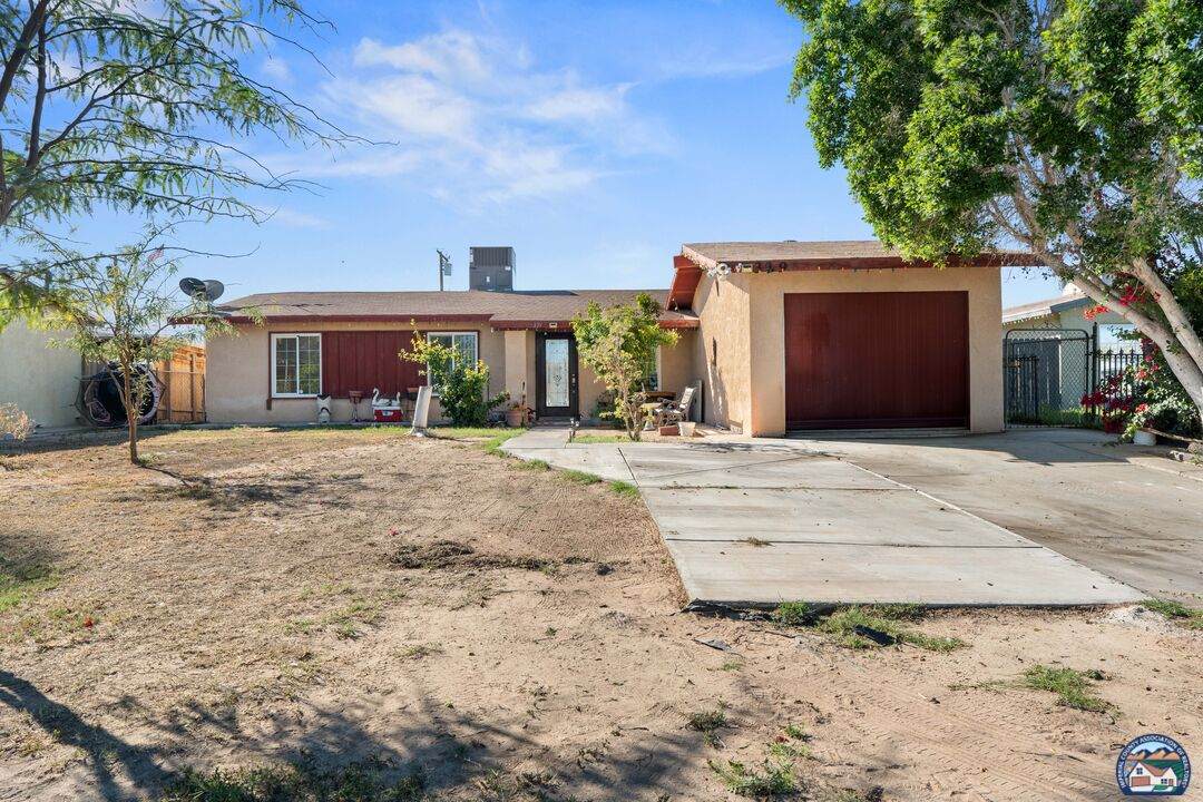 329 California St - Photo 1