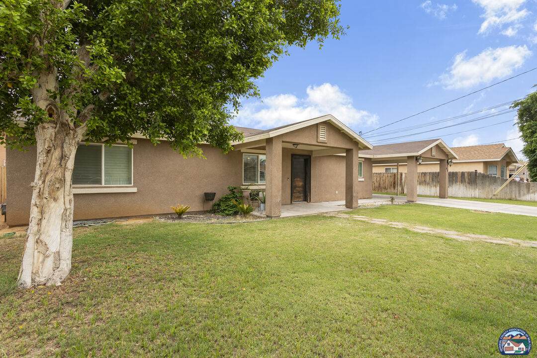416 14th St - Photo 1