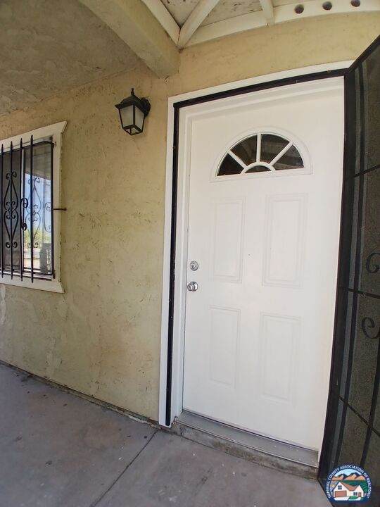 919 E St - Photo 1