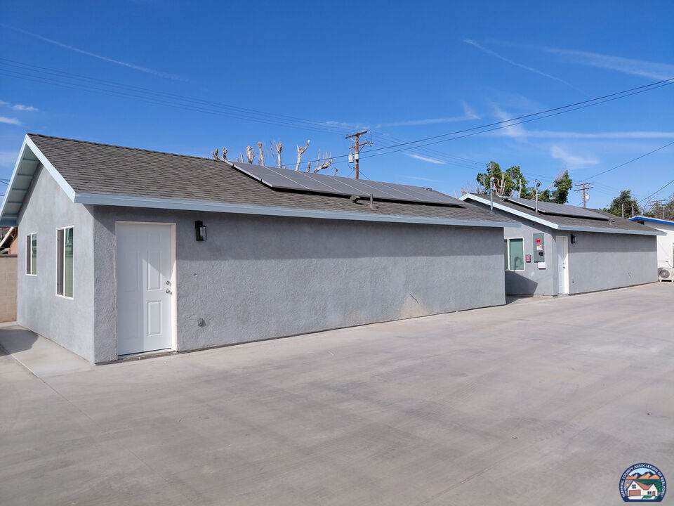510 Encinas Ave - Photo 1