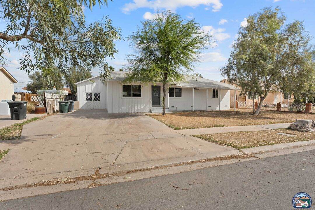 1524 Holt Ave - Photo 1