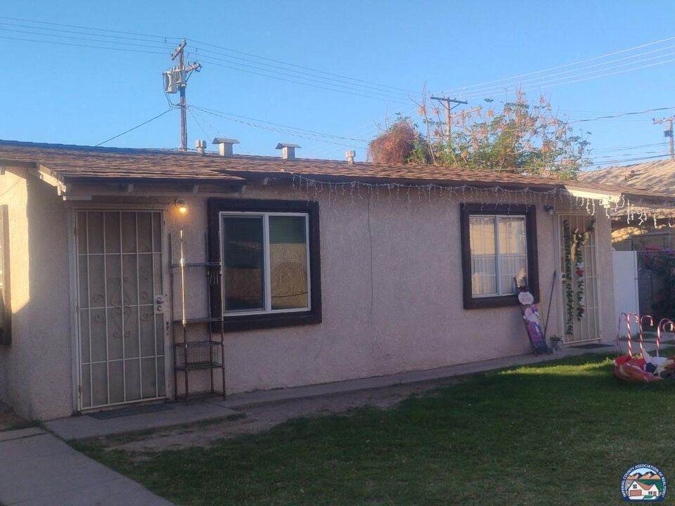 206 B St - Photo 1