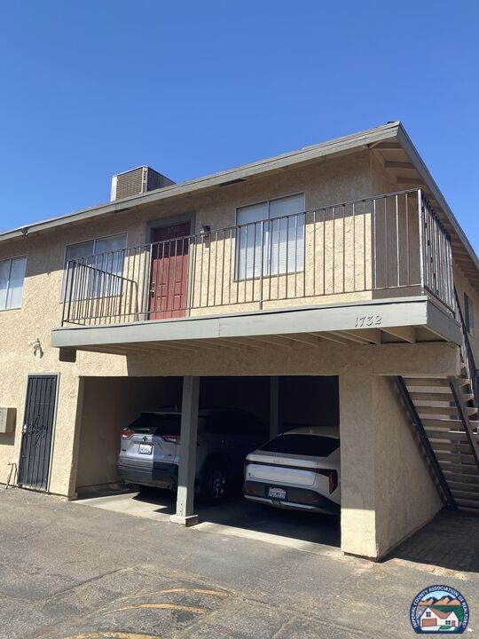 1732 Brighton Ave - Photo 1