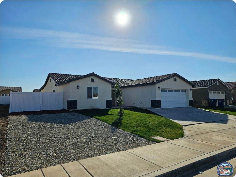251 Appaloosa St - Photo 1