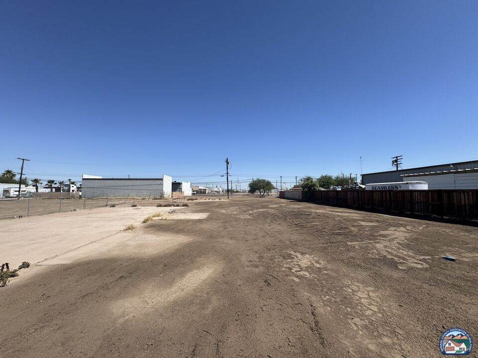 410 State St - Photo 1