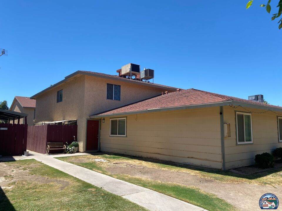 1728 Brighton Ave - Photo 1