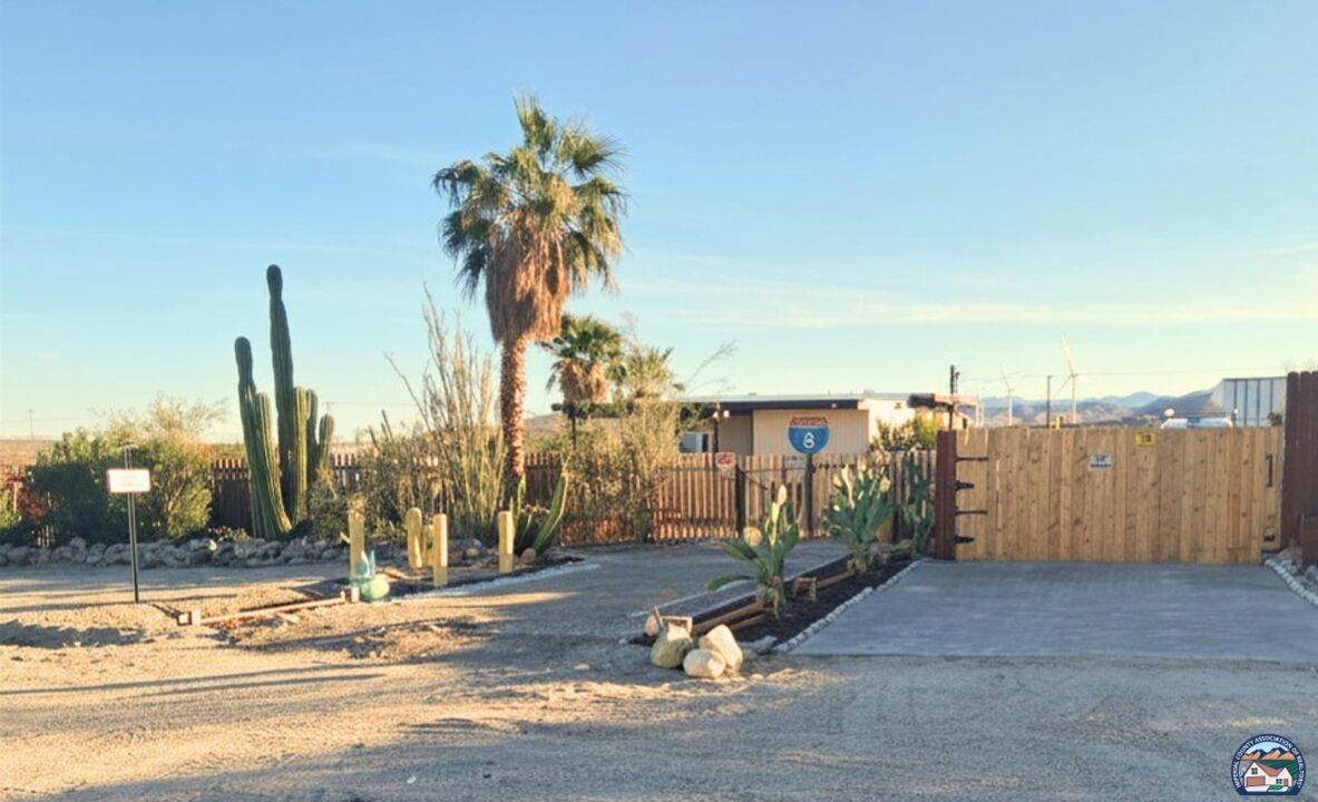 15 Agate Rd - Photo 1