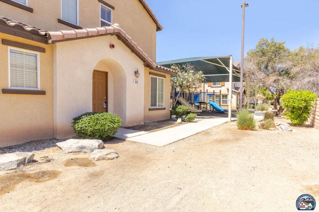642 Brewer Rd - Photo 1