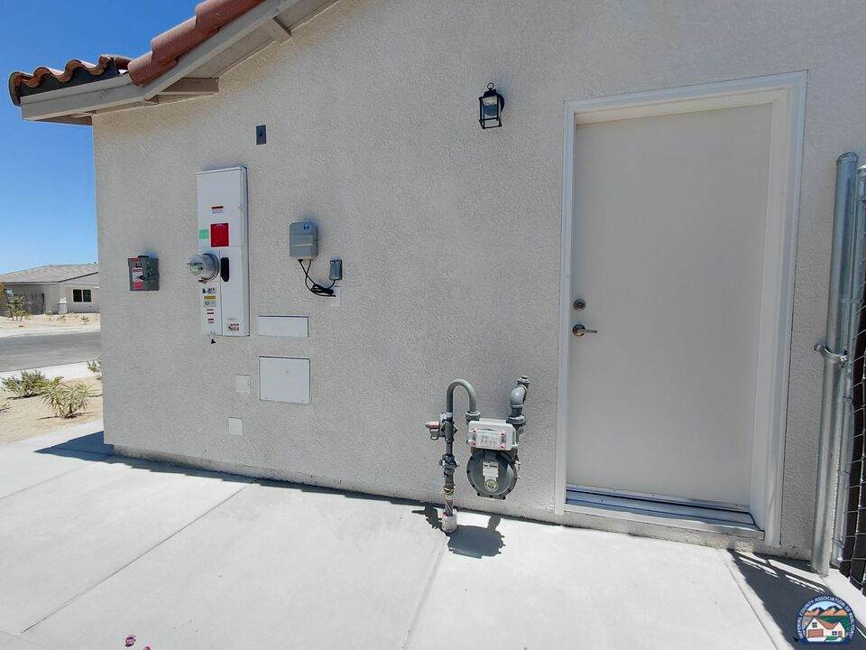 475 Palomino Ct - Photo 1