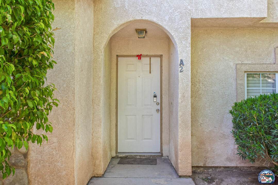 1100 Rosas St - Photo 1