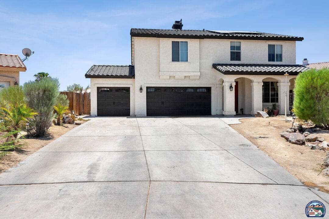 2330 Bougainvillea Trl - Photo 1