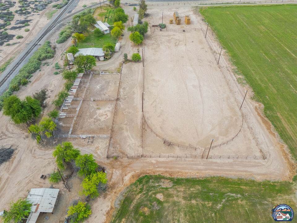 6349 Kershaw Rd - Photo 1