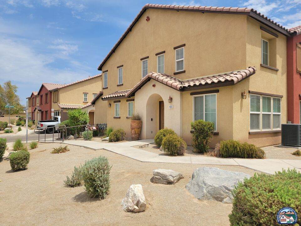 642 Brewer Rd - Photo 1