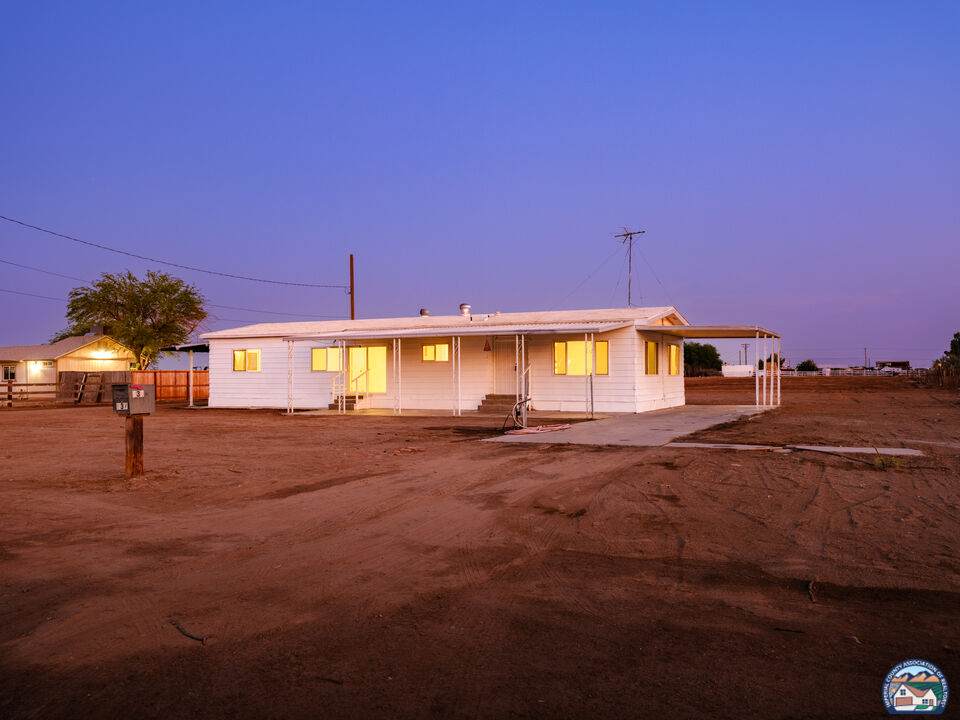 537 Banta Rd - Photo 1