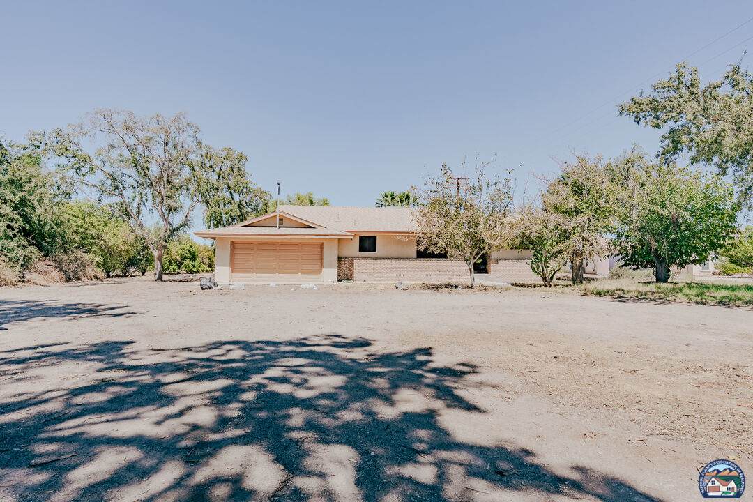 1078 Evan Hewes Hwy - Photo 1