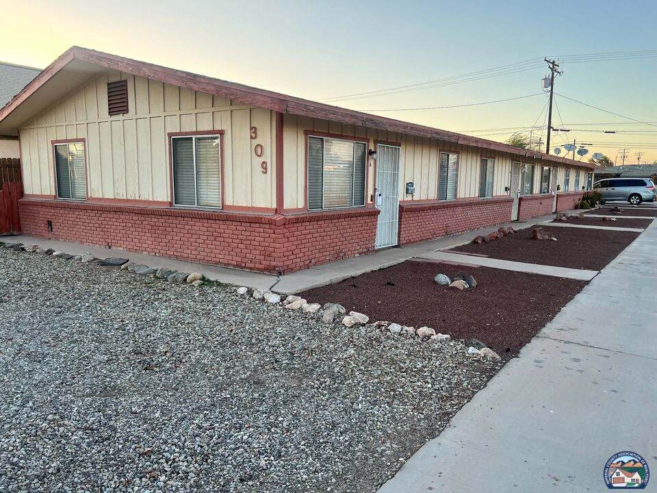 309 Barioni Blvd - Photo 1