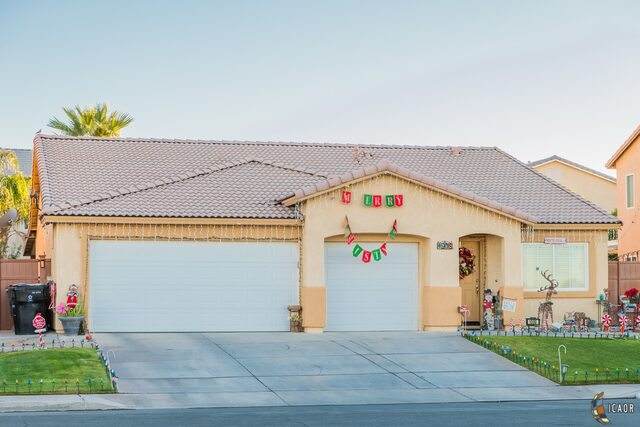 1008 Spud Moreno St - Photo 1