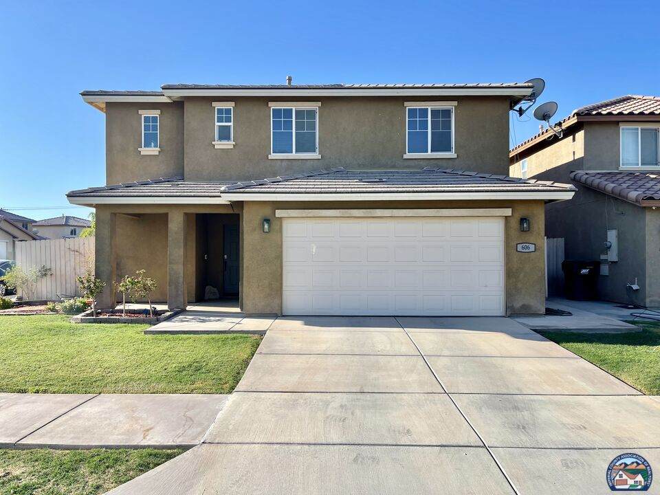 606 Kitty Hawk Dr - Photo 1