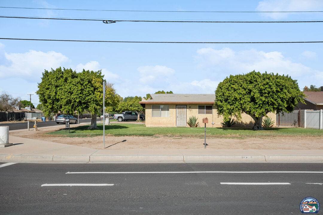 721 Eastern Ave - Photo 1