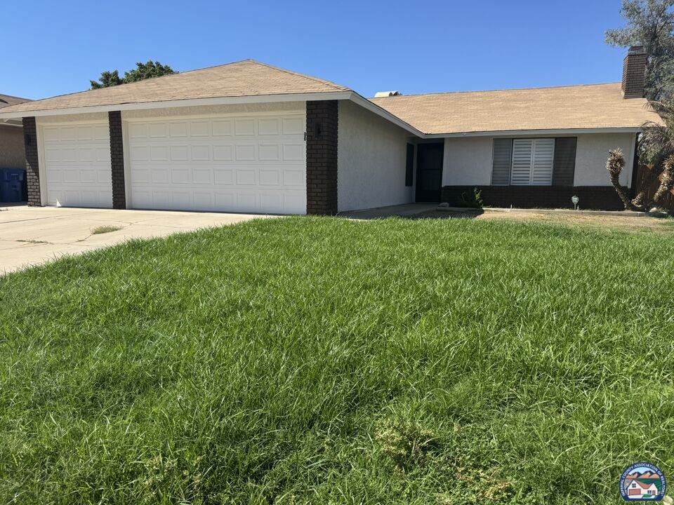 203 Duarte St - Photo 1