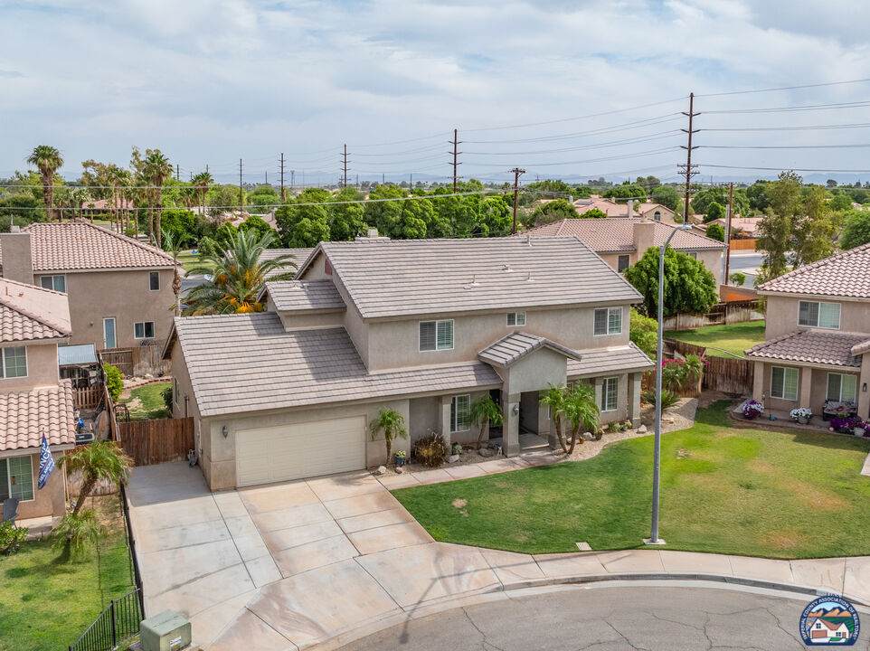 1123 La Valencia Ct - Photo 1