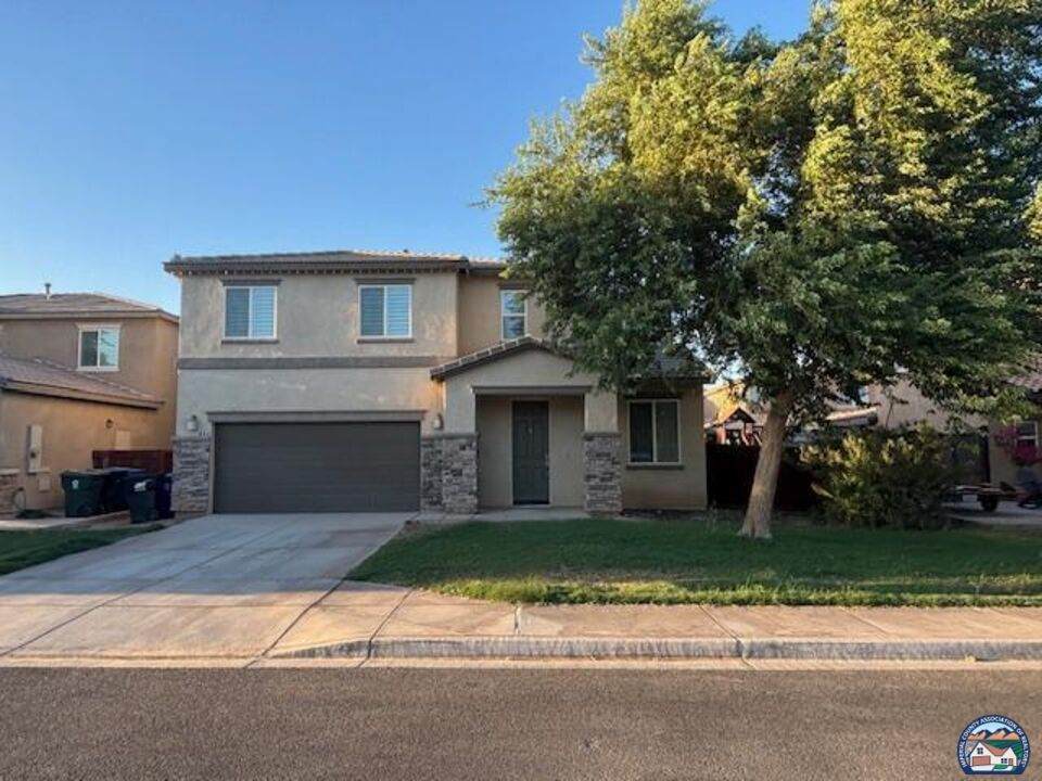 642 Las Lomas St - Photo 1