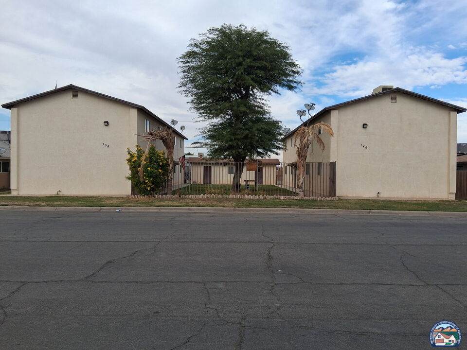 146 Alamo St - Photo 1