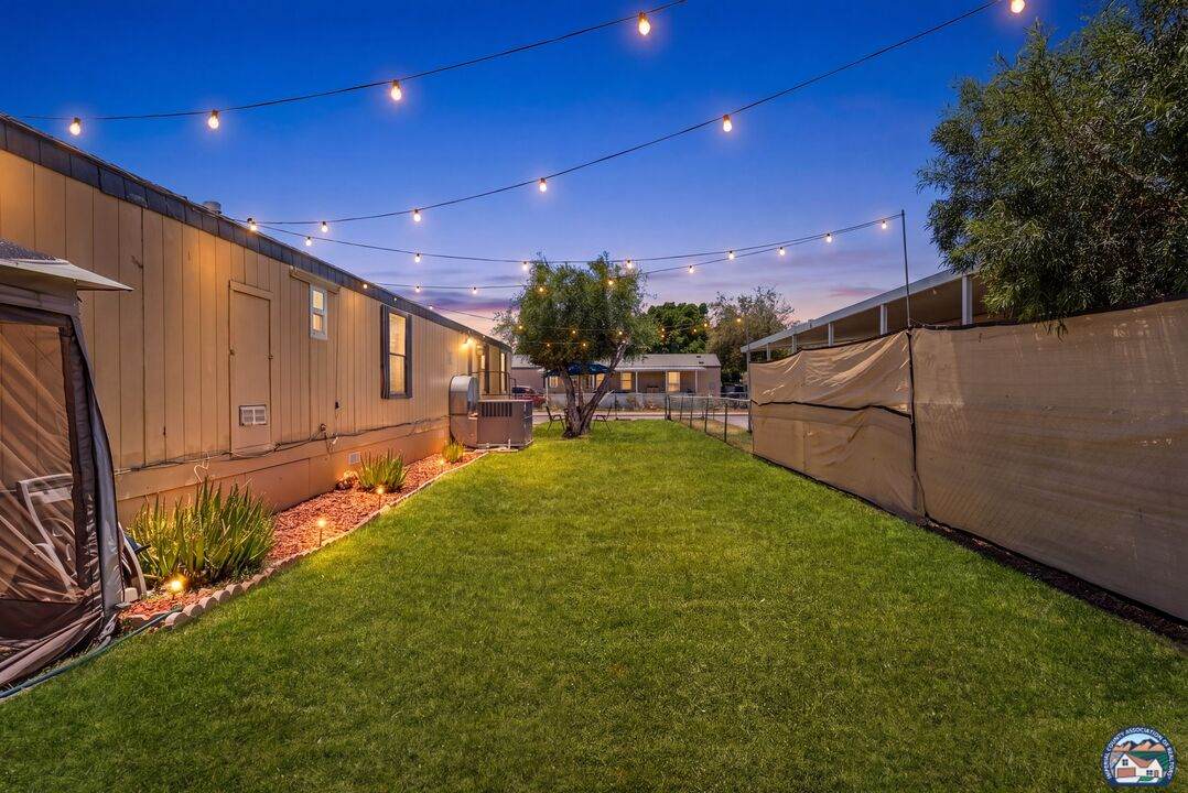 950 N Imperial Ave - Photo 1