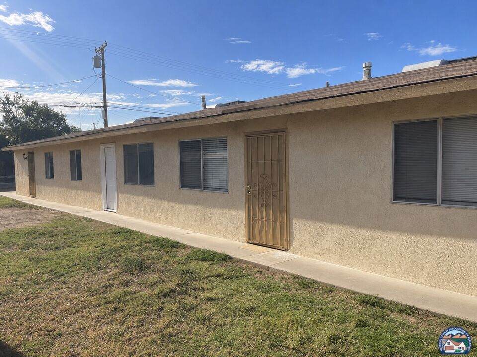 522 Blair Ave - Photo 1