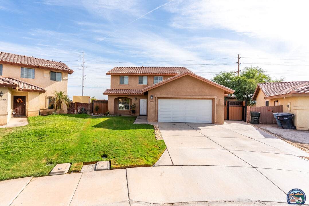 2301 Victoria Ct - Photo 1