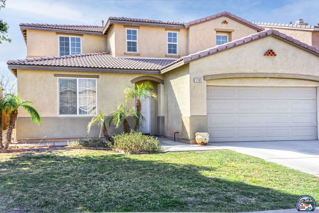 1103 Skyview Ave - Photo 1
