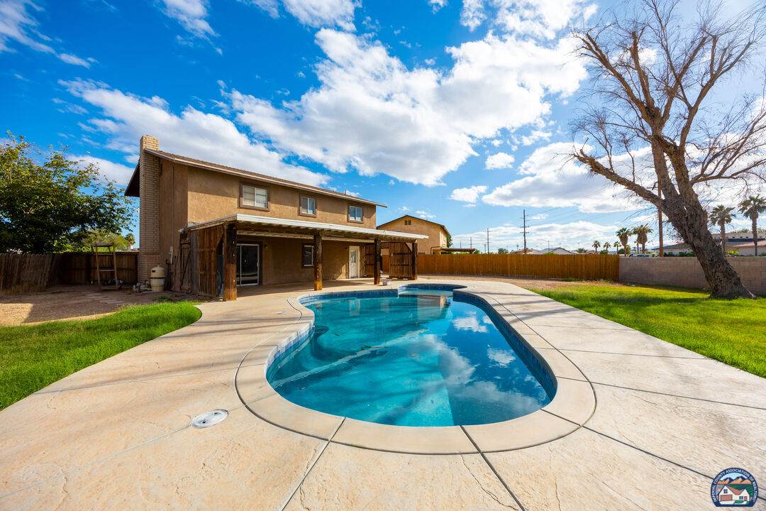 1940 Yucca Dr - Photo 1