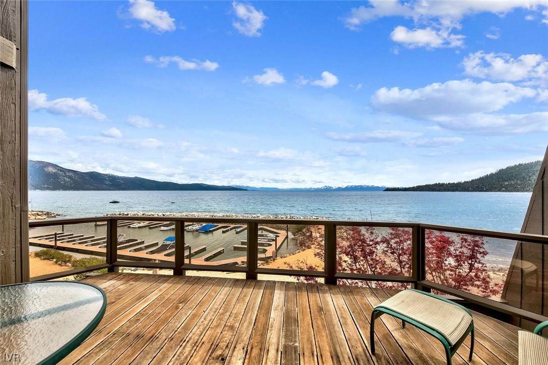 549 Lakeshore Boulevard - Photo 1