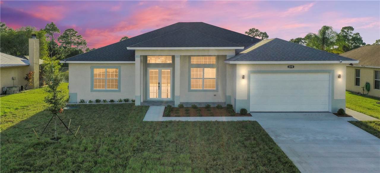 2310 Sw Alminar Street - Photo 1