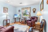 637 Roseland Road - Photo 14