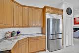 880 Saint James Lane - Photo 14