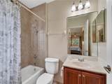 560 7th Square - Photo 20
