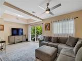 560 7th Square - Photo 8