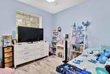 325 Hawthorne Lane - Photo 11