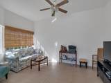 520 7th Square - Photo 8