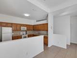 520 7th Square - Photo 9