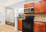 544 7th Square - Photo 12