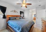 544 7th Square - Photo 17