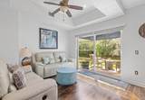 544 7th Square - Photo 7