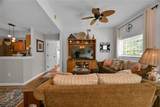 568 7th Square - Photo 6