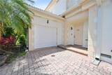 568 7th Square - Photo 2