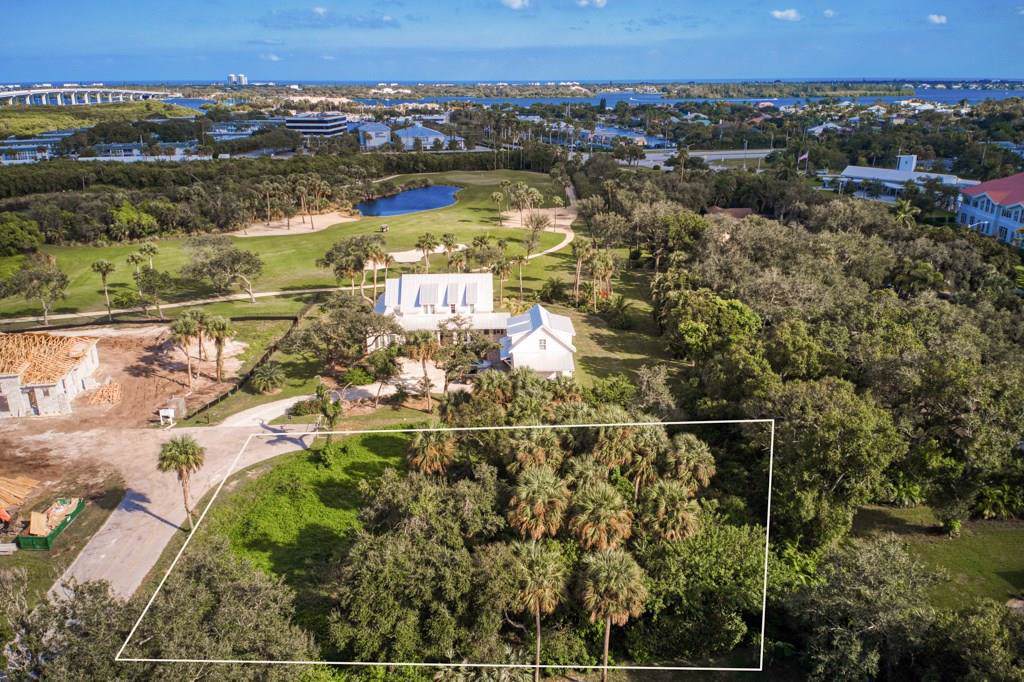 555 Catalina Street - Photo 1