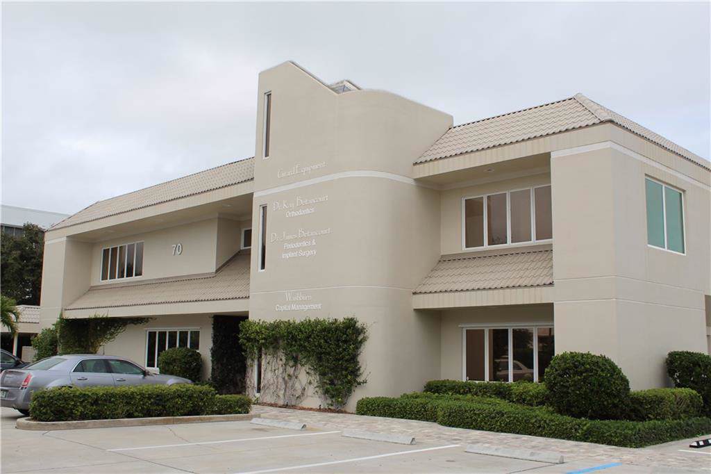 70 Royal Palm Point - Photo 1