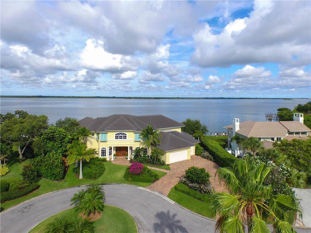225 Osprey Court - Photo 1
